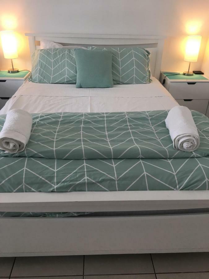 Apartment In Dolphin Heads Eimeo 외부 사진